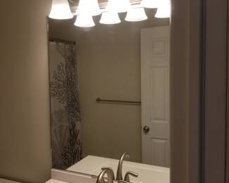 Bath vanity; vanity mirror; vanity lights