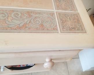 Rolling cart tile top detail