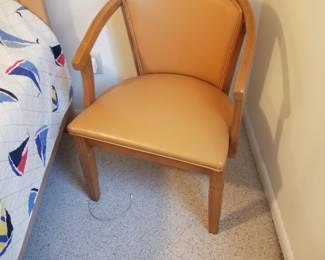 Accent chair