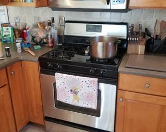 Whirlpool microwave oven mfg. 10/2004