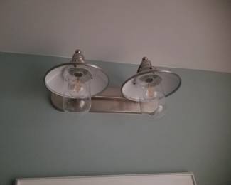 Light fixture