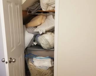 Bedding & linens