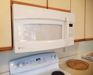 GE microwave oven mfg. 12/2011