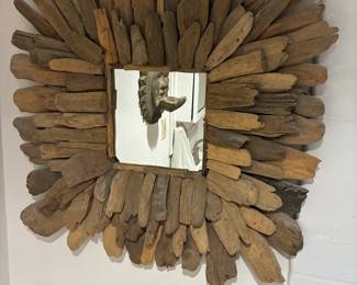 FUNKY WOOD MIRROR