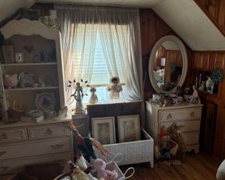 DAVES LEFT ATTIC ROOM