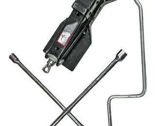 2 Ton Scissor LiftLug WrenchSocket Wrench
