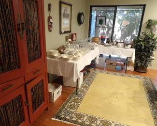 Kitchen cabinet and Accessories