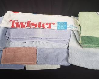 Group of towels. Lot # 626
