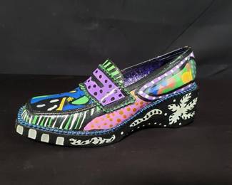 Signed Elaine Balsewich hand painted shoe. Lot #212
