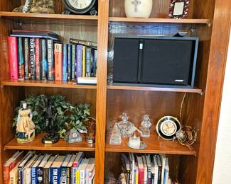 Books
Crystal
Clocks