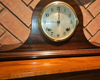 Mantle clock