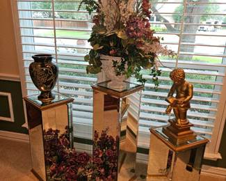 Mirrored plant stands