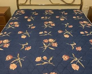 Simmons Maxipedic Full Size Mattress & Box spring with Brass Art Deco headboard Full Size