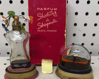 Parfum Bottles 