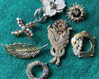Brooches 