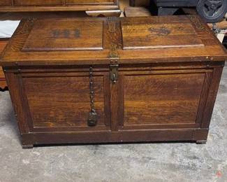 Antique Oak Chest 