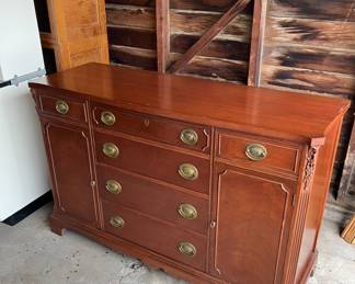 Incredible buffet antique