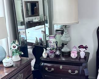 3 panel floor mirror, two beautiful vintage glass lamps