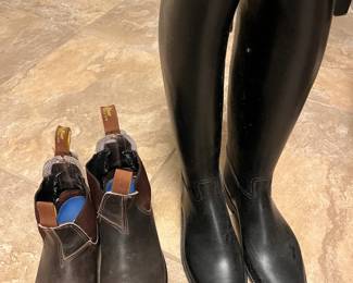 LOOK! Like new are these tall boots!