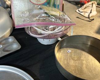 WILTON CAKE FOUNTAIN