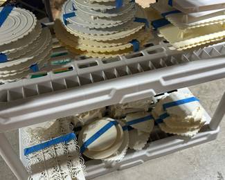 WEDDING CAKE SEPERATION PLATES