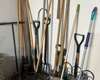 GARDEN TOOLS