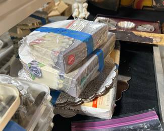WILTON CAKE SUPPLIES