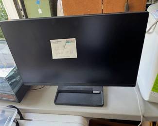 Lenova monitor