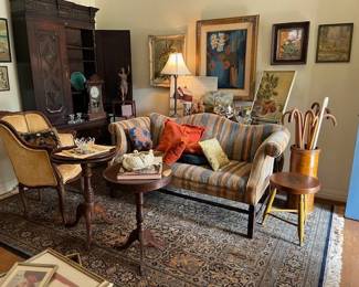 Great rug in the entrance