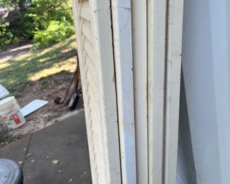 The vintage shutters are in great condition