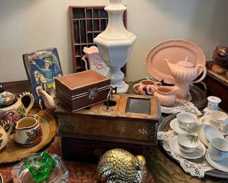 Vintage smokers case, vintage wood boxes, vintage demitasse, and Franciscan Coronado Coral, 4 piece set was introduced in 1936