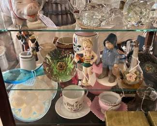 A closer look at the showcase