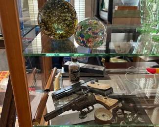 Murano glass, vintage toy guns, Sterling rings, 