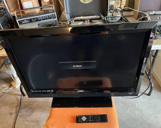 Vizio 31" TV