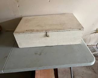 Vintage cafrpenter's tool box