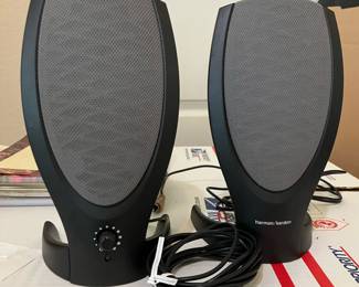 Small Speakeru