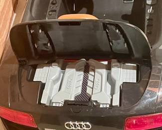 CHILD’s ELECTRIC AUDI SPORTS CAR