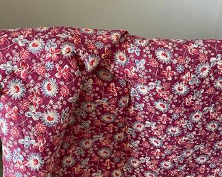 VINTAGE/ANTIQUE QUILT BACK
