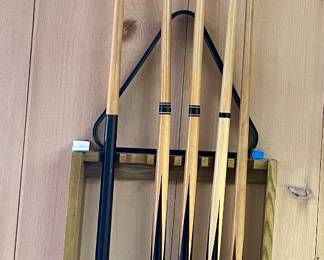 POOL STICK RACK, POOL STICKS