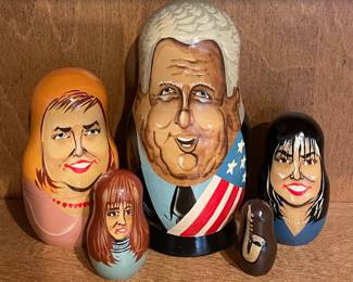 VINTAGE MATRYOSHKA NESTING DOLL SET