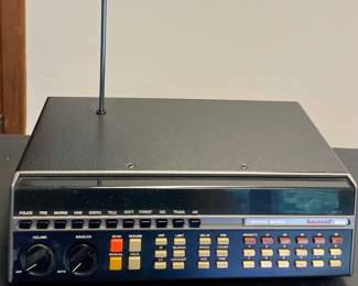VINTAGE BEARCAT 300 SCANNER