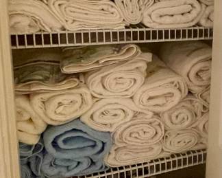 TOWELS, BATH MATS