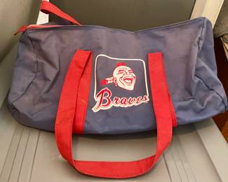 VINTAGE ATLANTA BRAVES DUFFLE BAG (HOSTESS CAKES)