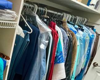 LADIES FASHION CLOTHES