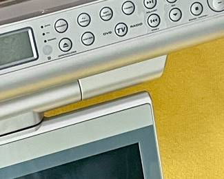 UNDER COUNTER DVD PLAYER/TV