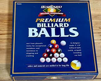 HARVARD BILLIARD BALLS BY ARAMITH
