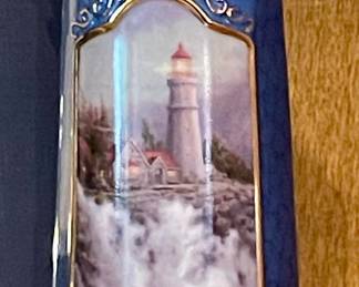 THOMAS KINKADE LIGHTHOUSE MUSIC BOX