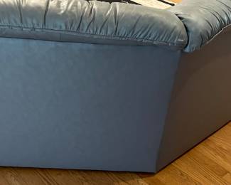 SLATE BLUE LEATHER FLEX-STEEL 2-PCS, 4-SEATS SECTIONAL