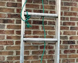 20’ ALUMINUM EXTENSION LADDER