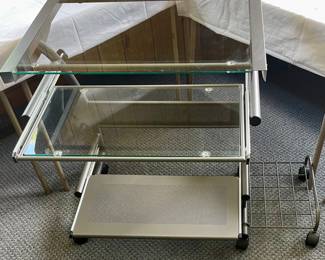 GLASS/METAL DESK ON CASTERS SIDE RACK